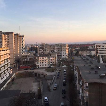 Salonul Rosu Apartment Bacau Exterior photo