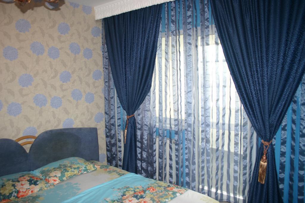 Salonul Rosu Apartment Bacau Exterior photo